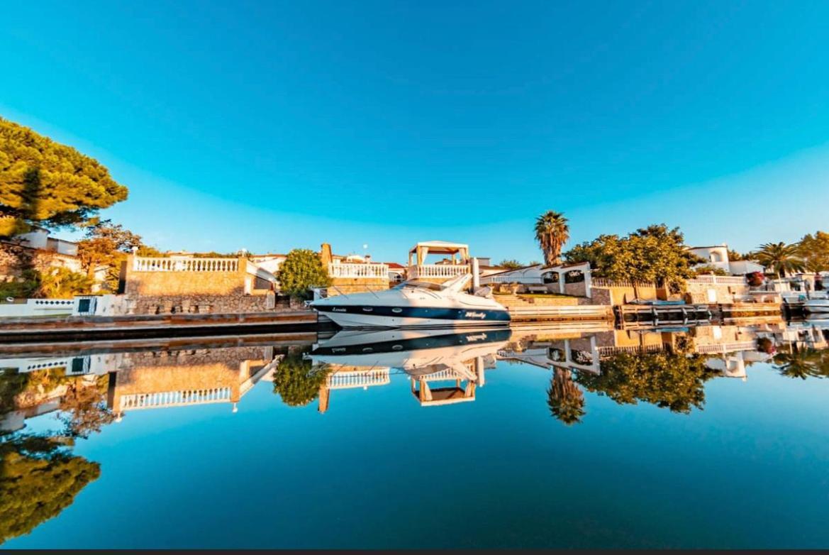 Empuriabrava residence Gran Reserva a 200 m de la plage et ses 2 piscines Extérieur photo